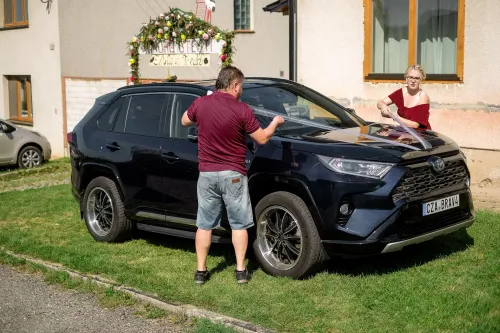 Eliška & Toník, Dvůr Honětice