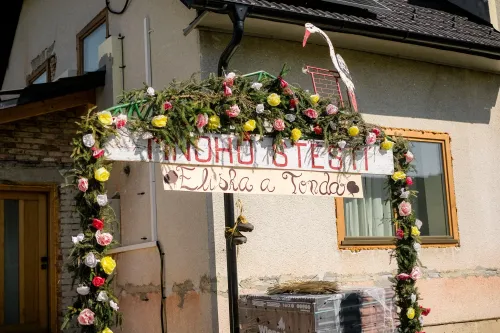 Eliška & Toník, Dvůr Honětice