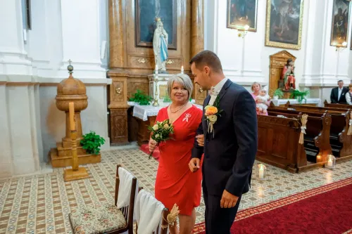 Eliška & Toník, Dvůr Honětice