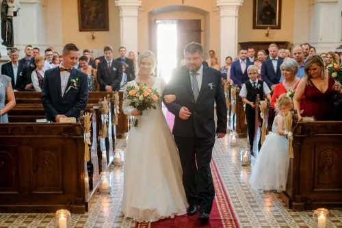 Eliška & Toník, Dvůr Honětice