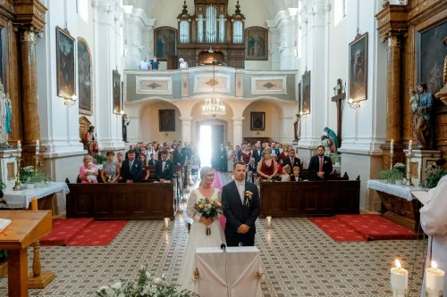 Eliška & Toník, Dvůr Honětice