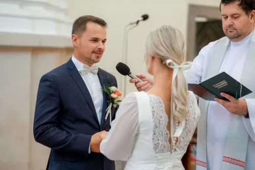 Eliška & Toník, Dvůr Honětice