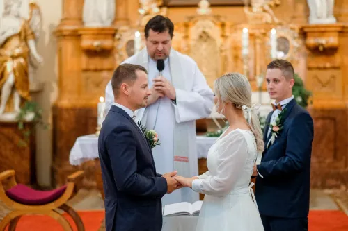 Eliška & Toník, Dvůr Honětice