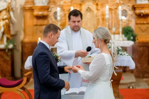 Eliška & Toník, Dvůr Honětice
