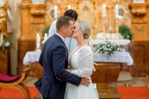 Eliška & Toník, Dvůr Honětice