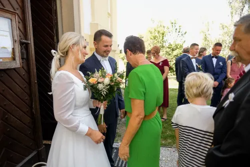 Eliška & Toník, Dvůr Honětice