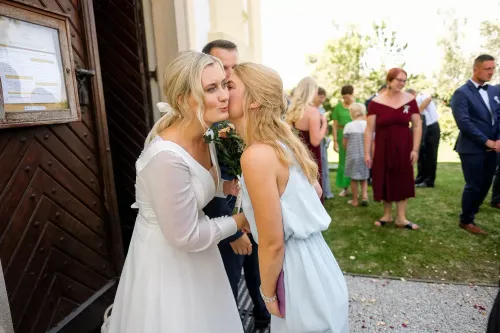 Eliška & Toník, Dvůr Honětice