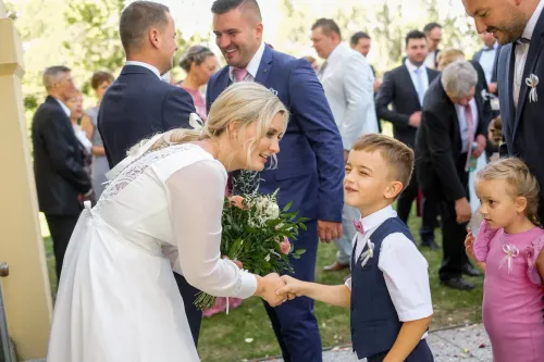 Eliška & Toník, Dvůr Honětice
