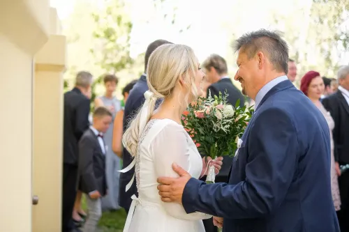Eliška & Toník, Dvůr Honětice