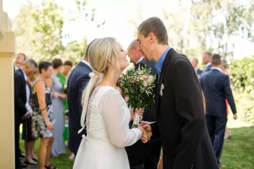 Eliška & Toník, Dvůr Honětice