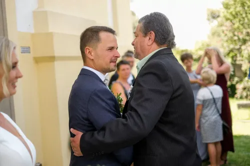Eliška & Toník, Dvůr Honětice