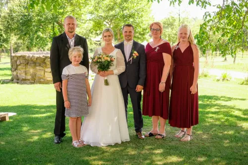 Eliška & Toník, Dvůr Honětice