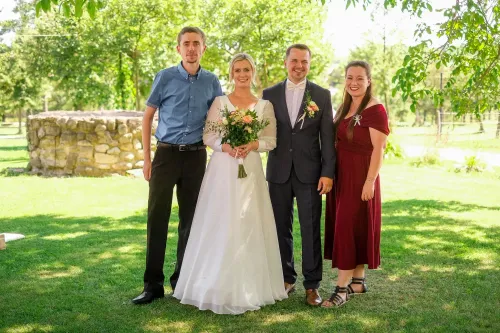 Eliška & Toník, Dvůr Honětice