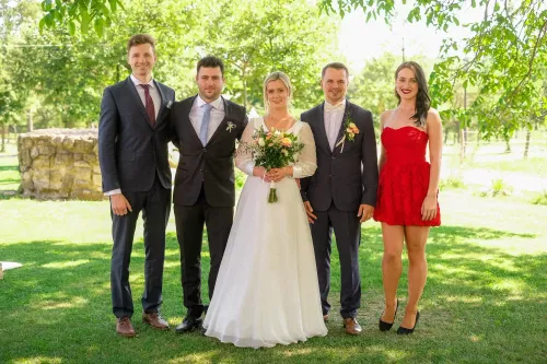 Eliška & Toník, Dvůr Honětice