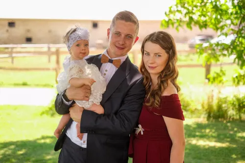 Eliška & Toník, Dvůr Honětice