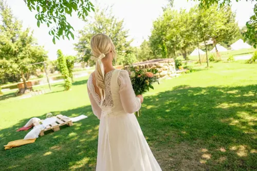 Eliška & Toník, Dvůr Honětice