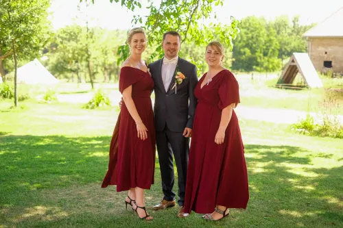 Eliška & Toník, Dvůr Honětice