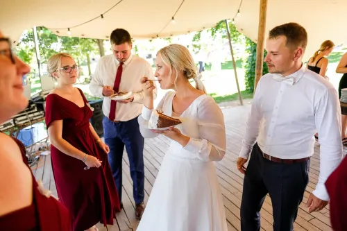 Eliška & Toník, Dvůr Honětice