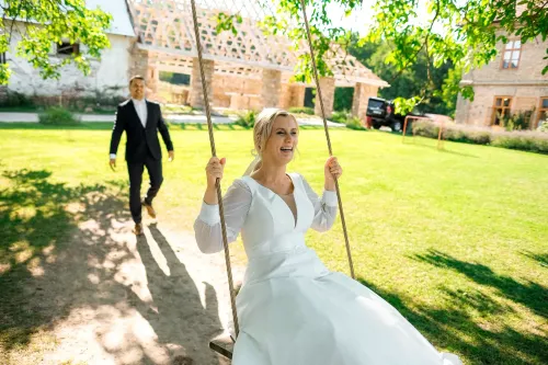 Eliška & Toník, Dvůr Honětice