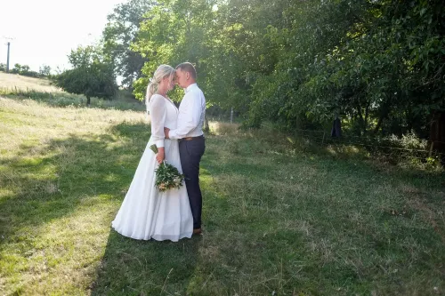 Eliška & Toník, Dvůr Honětice