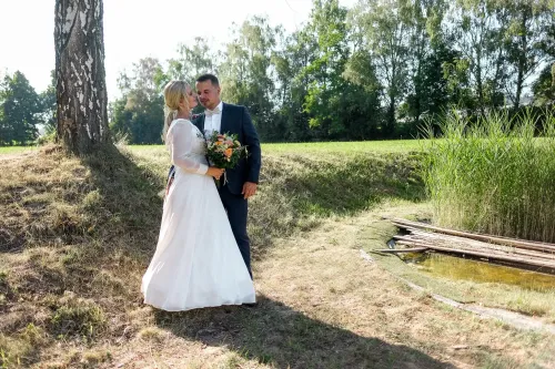 Eliška & Toník, Dvůr Honětice