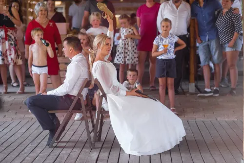 Eliška & Toník, Dvůr Honětice