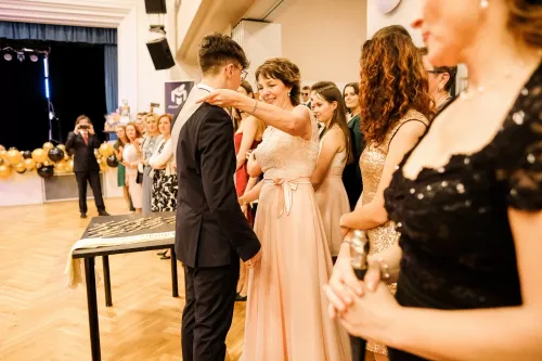 Stužkovací večírek 4.B GYKOVY 2022, Kulturní dům, Drnovice