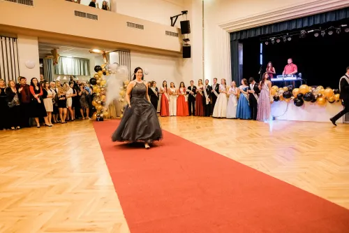 Stužkovací večírek 4.B GYKOVY 2022, Kulturní dům, Drnovice