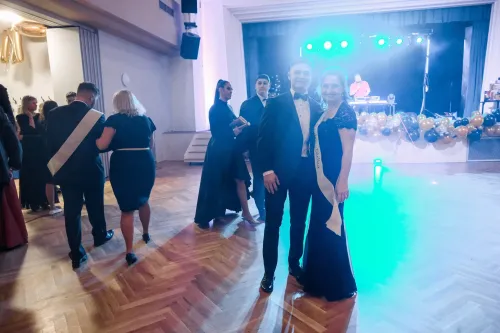 Stužkovací večírek 4.B GYKOVY 2022, Kulturní dům, Drnovice